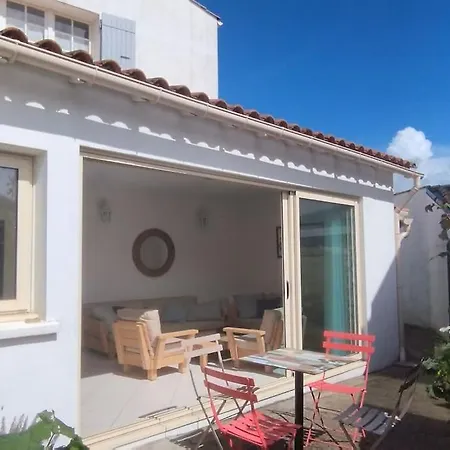 Holiday home Maison Domin'o 10 Pers *